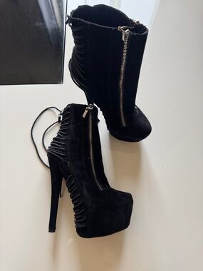 Zigi NY Suspend Black Suede High Heel Platform Ankle Boots with Side Zipper